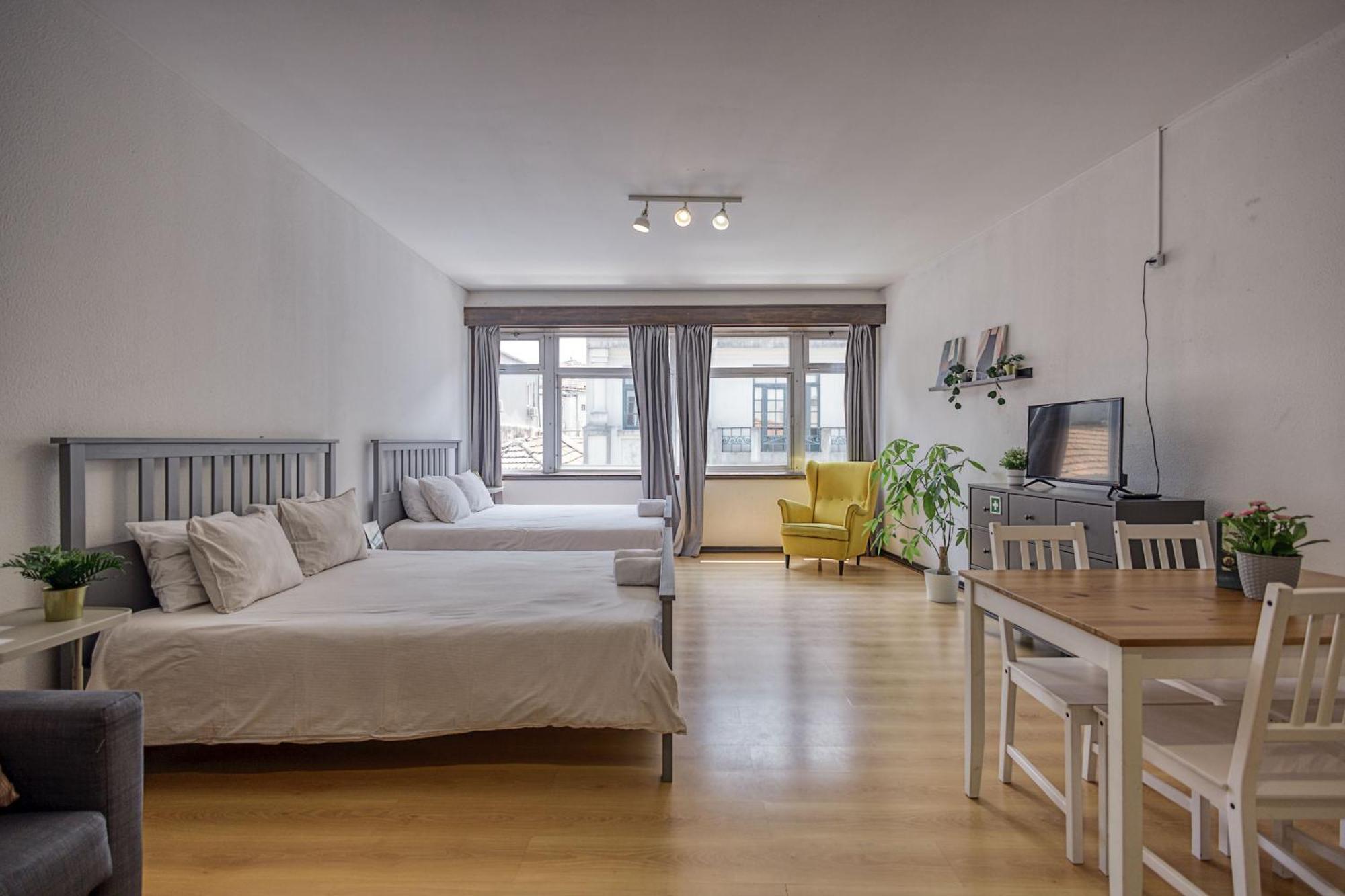 Travel & Live Aliados Apartment 波尔图 客房 照片